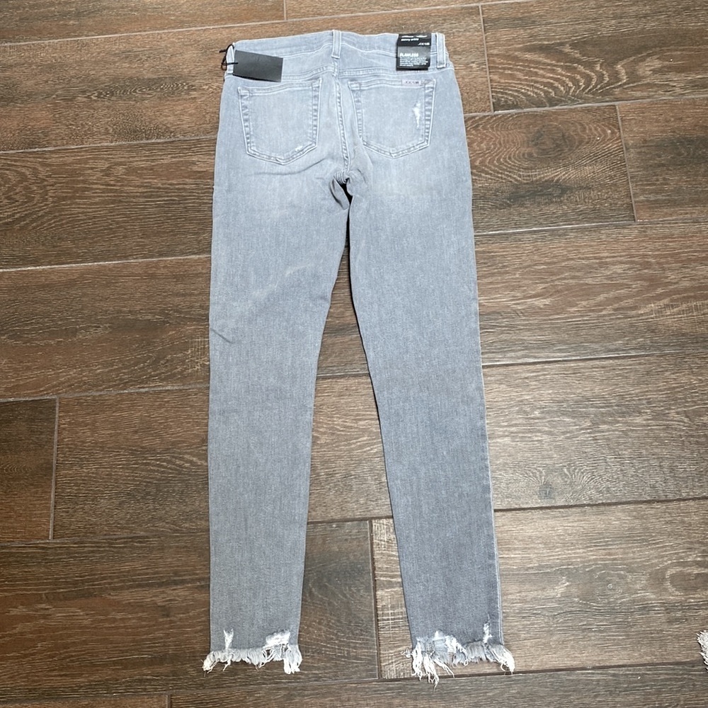 NWT Joe’s Jeans Distressed Grey with Stretch - size 26 - Picture 2 of 3